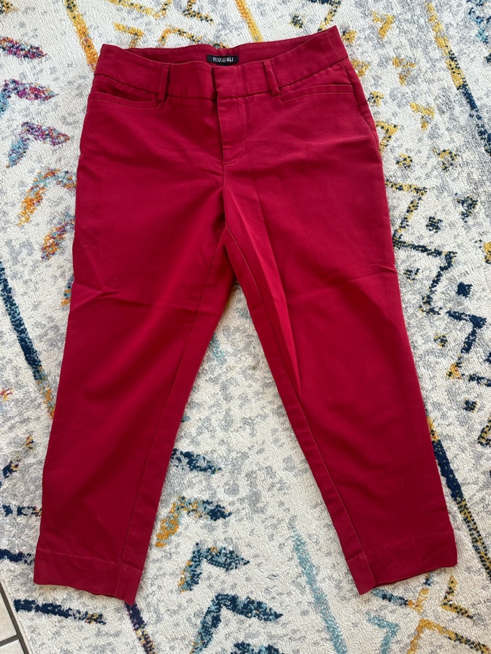 Roz & Ali Red Cropped Pants